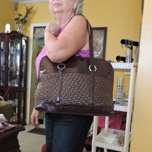 used satchel, feet,    .. shoulder straps, .. brown,  separated pockets inside